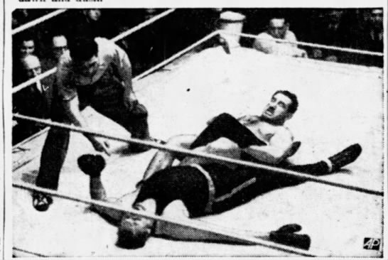 Jack Sherry forced boxer Phil Scott to give up to an leg lock in their 1938 contest. Sherry had an open challenge to any boxer or judoka to last 100 seconds with him. Jack Sherry forced boxer Phil Scott to give up to an leg lock in their 1938 contest. Sherry had an open challenge to any boxer or judoka to last 100 seconds with him.